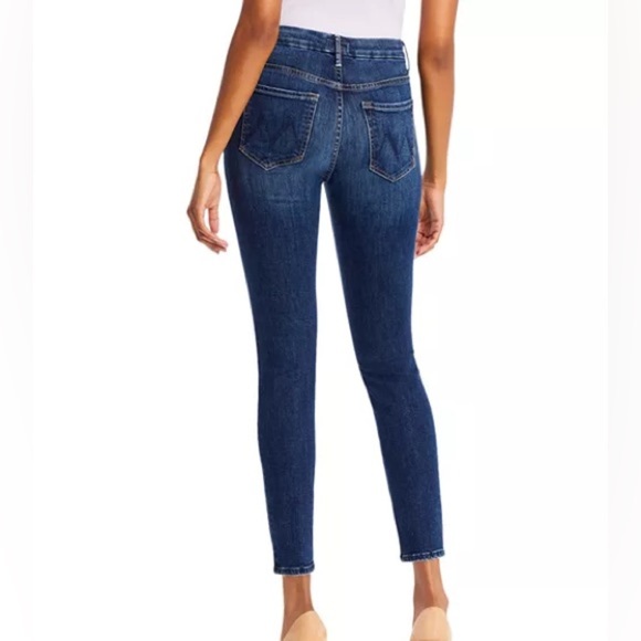 MOTHER The Looker in Dark Blue Flowers from the Storm Skinny Jeans - Picture 10 of 11